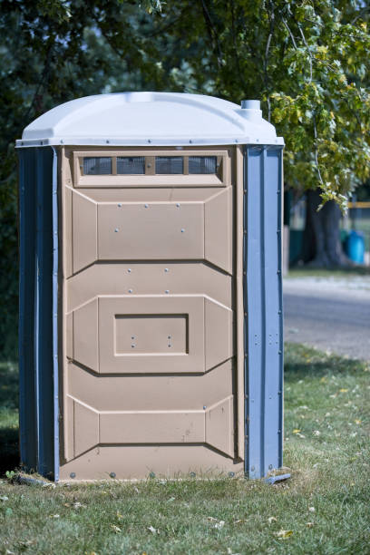 Portable Toilet Options We Offer in Lamont, CA